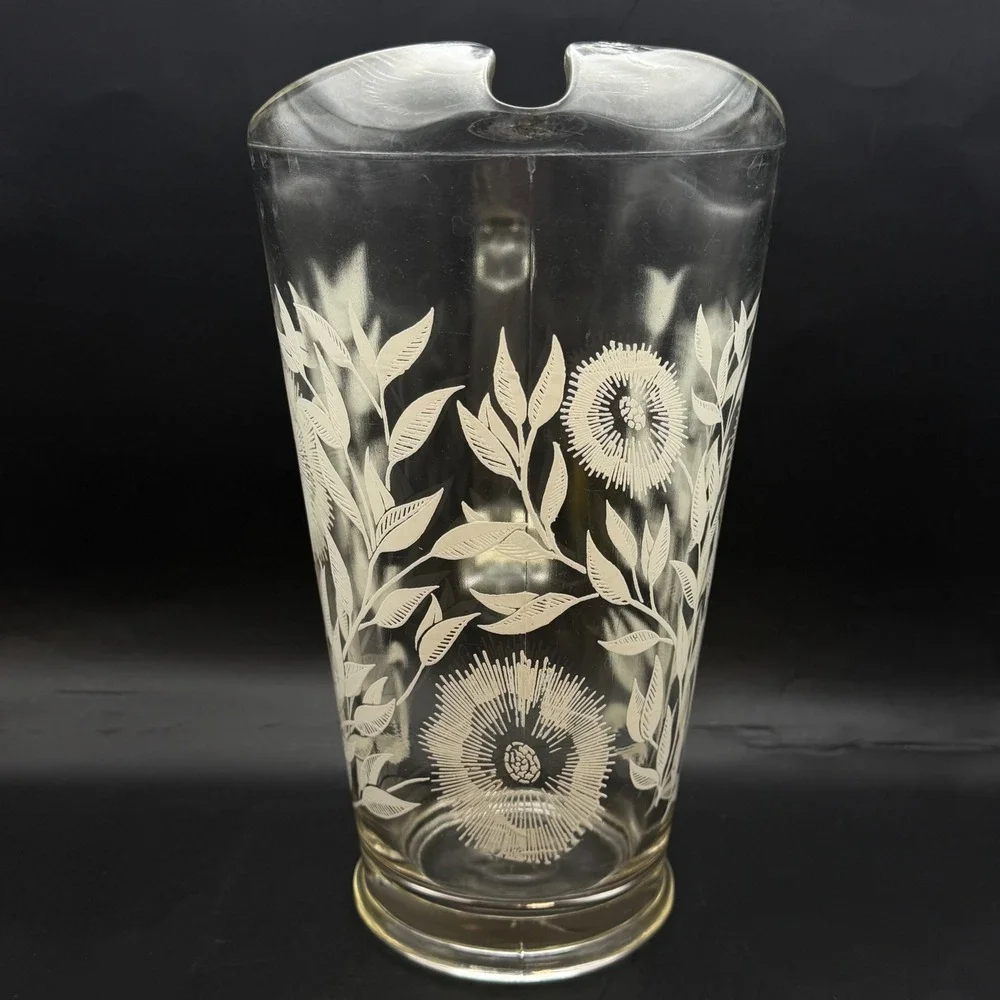 Vtg Jeanette Glass Clear Cosmos Pitcher White Frosted Floral Sunburst Design 9in